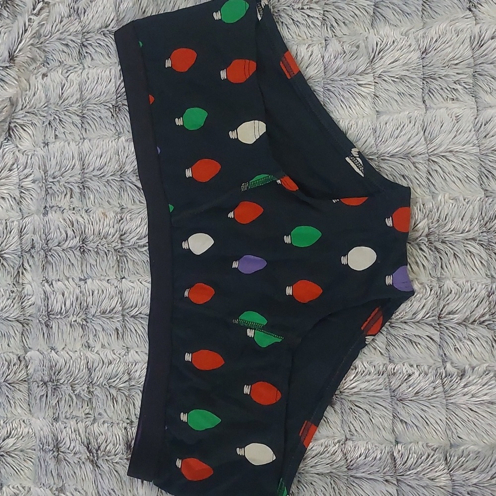 MeUndies Christmas lights‎ medium